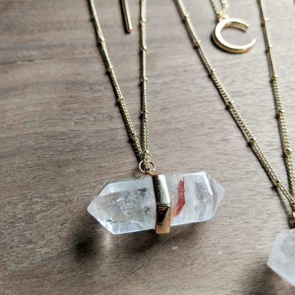 🏵️Last 1🏵 14k Gold Plated Crystal Necklace - Picture 2 of 5